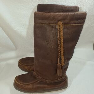 Womens Manitobah Mukluks Tamarack Waterproof Boots Size: 6 Color: Brown